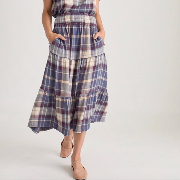 Marine Layer Dresses & Skirts - MARINE LAYER Chloe Smocked Midi Skirt Dusty Blue Plaid New With Tags